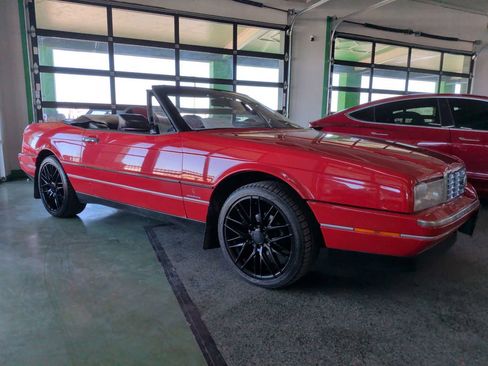 Used 1990 Cadillac Allante image 1
