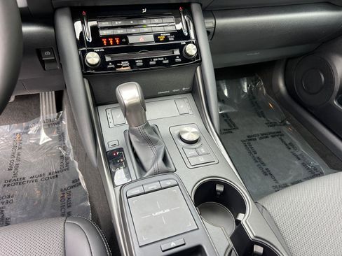 Used 2025 Lexus IS 350 F Sport image 32