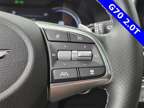 Used 2023 Genesis G70 2.0T image 38