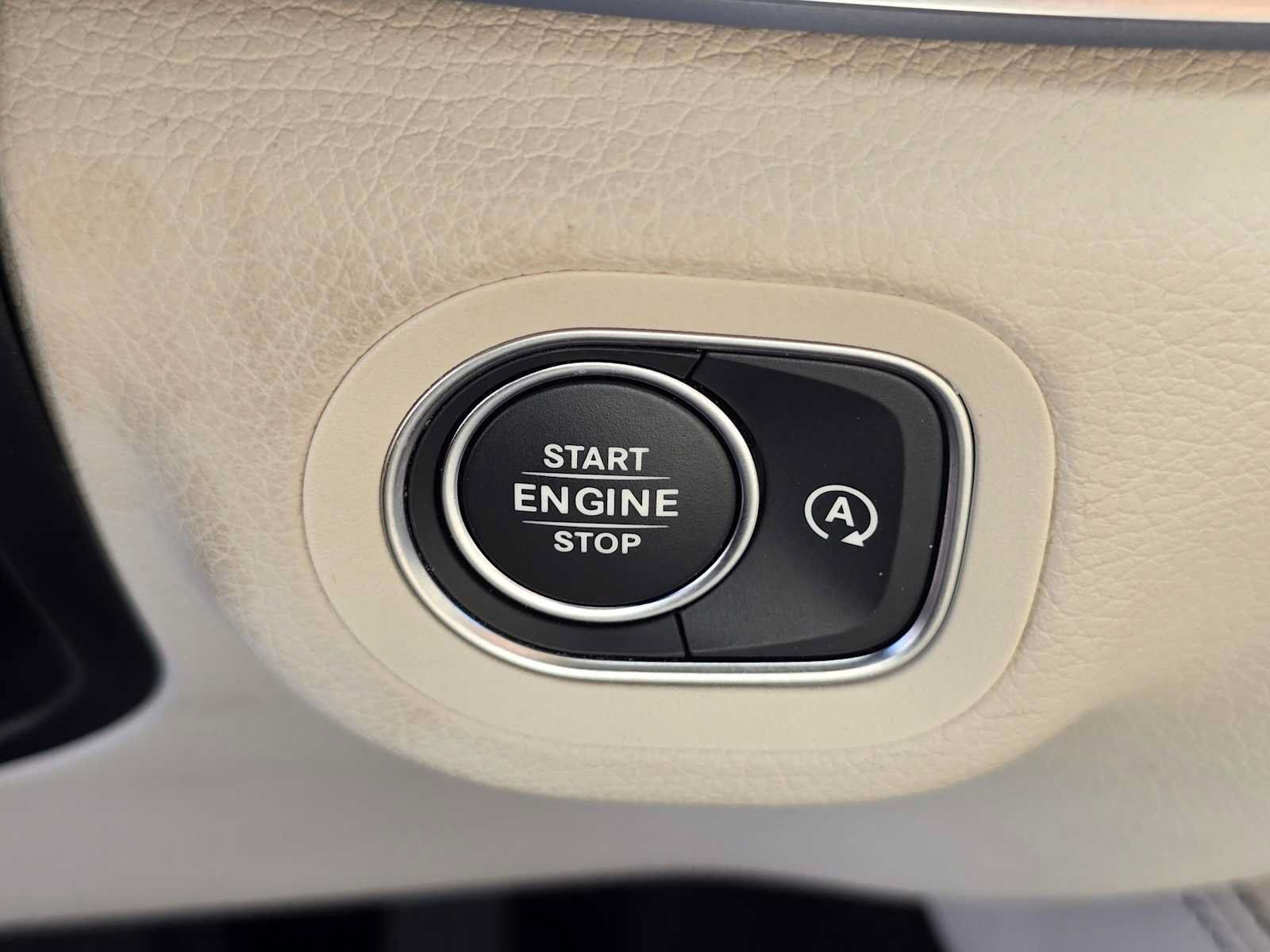 Used 2025 Mercedes-Benz GLE 350 4MATIC image 37
