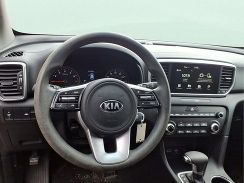 Used 2022 Kia Sportage LX AWD/4WD image 10