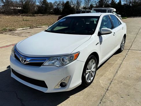 Used 2012 Toyota Camry XLE image 7