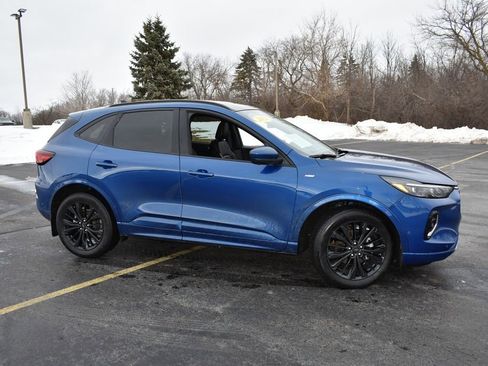 Used 2023 Ford Escape ST-Line Elite w/ Premium Technology Package image 4