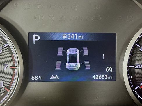 Used 2023 Hyundai Santa Fe SEL image 19