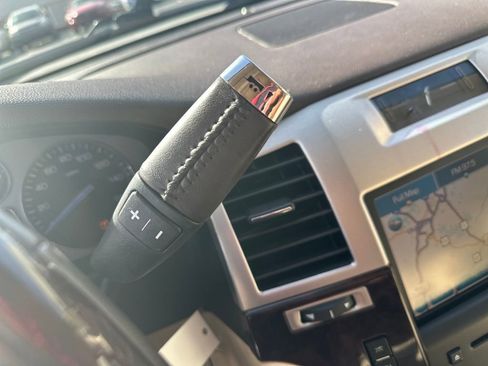 Used 2008 Cadillac Escalade EXT image 23