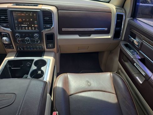 Used 2015 RAM 1500 Laramie Longhorn w/ Convenience Group AWD/4WD image 16