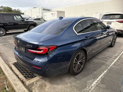 Used 2023 BMW 530e w/ Premium Package RWD image 2