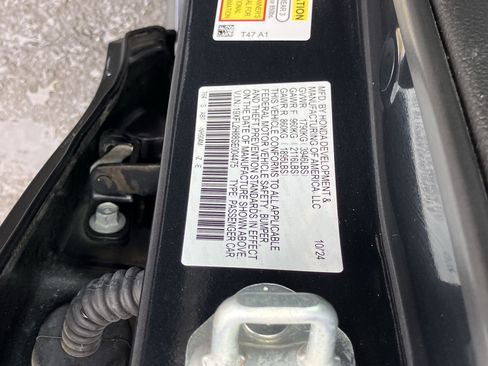 Used 2025 Honda Civic Sport image 30
