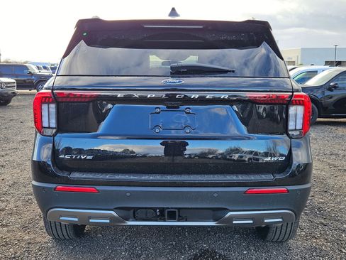 New 2026 Ford Explorer Active w/ Active Comfort Package AWD/4WD image 7