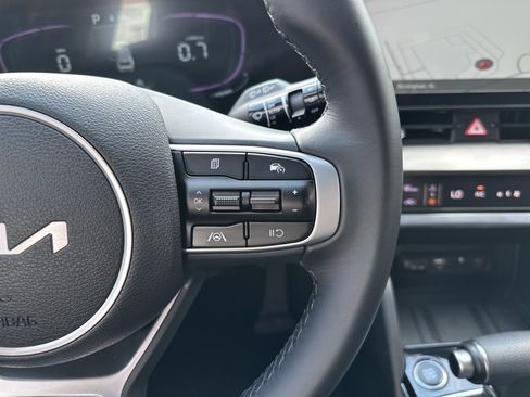 Used 2024 Kia Sportage EX image 26