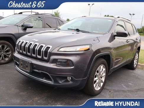 Used 2015 Jeep Cherokee Limited w/ Luxury Group AWD/4WD image 10