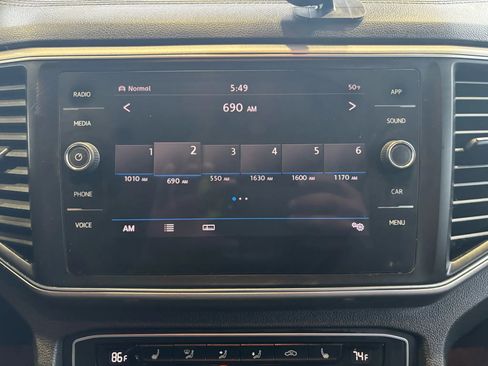 Used 2019 Volkswagen Atlas SE w/ Towing Package image 16