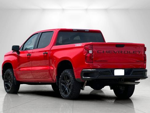 Used 2023 Chevrolet Silverado 1500 Custom Trail Boss w/ LPO, Dark Essentials Package AWD/4WD image 5