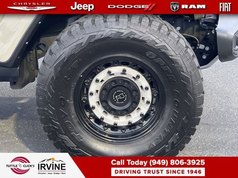 Certified 2022 Jeep Gladiator Mojave w/ Cold Weather Group image 10