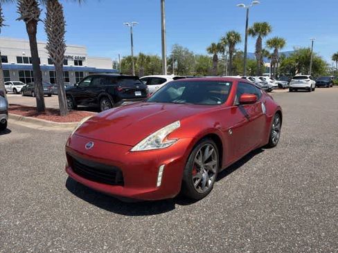 Used 2015 Nissan 370Z w/ Sport Package image 2