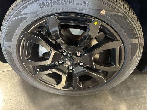 Certified 2025 Kia Seltos X-Line image 10