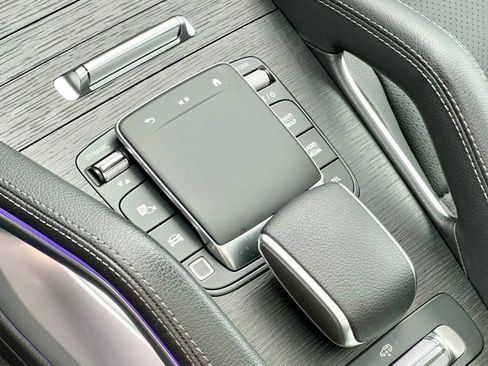 Certified 2026 Mercedes-Benz GLS 450 4MATIC image 30