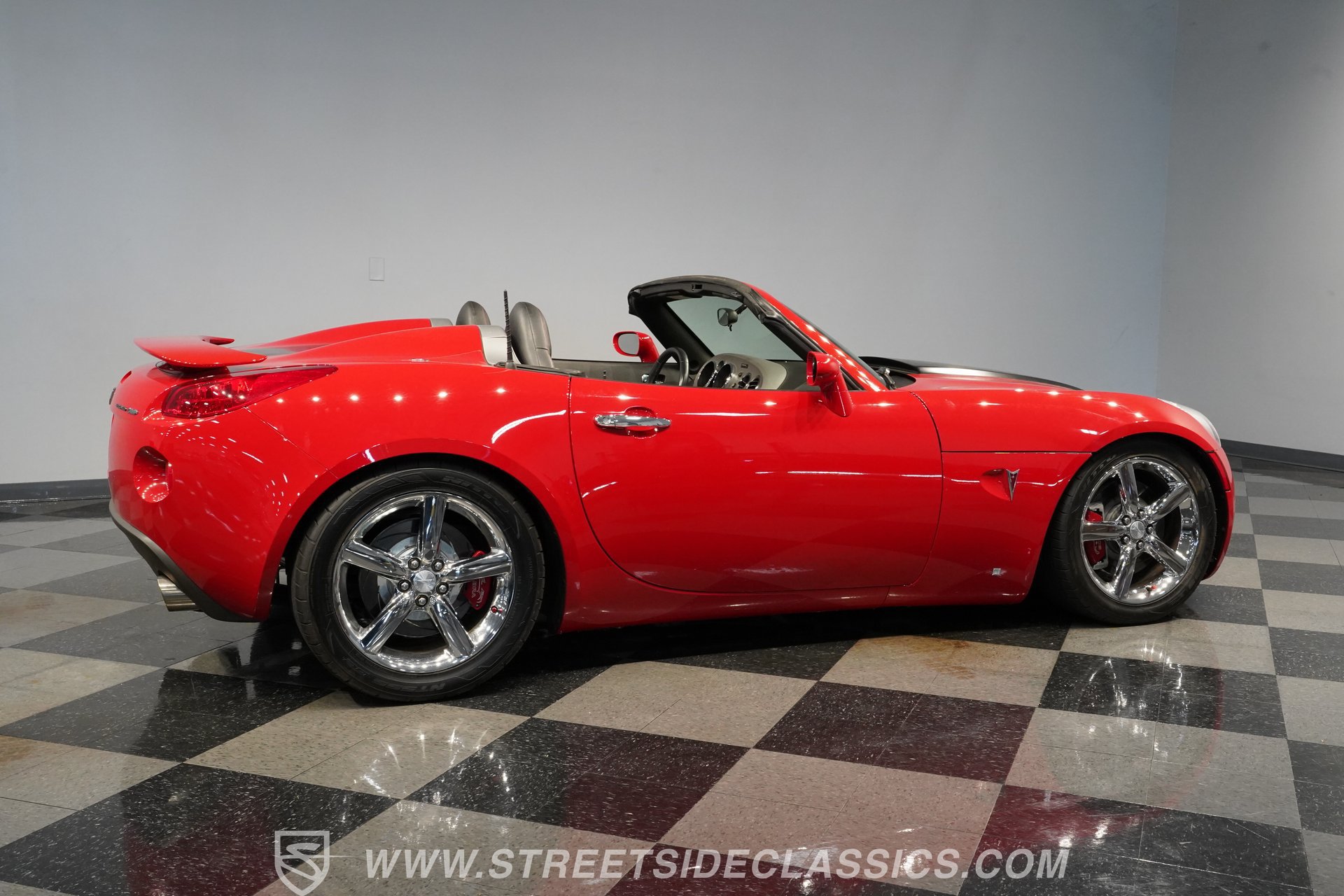 Used 2007 Pontiac Solstice GXP RWD image 14