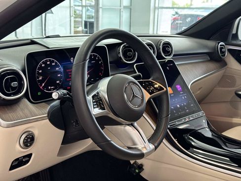 Used 2025 Mercedes-Benz C 300 Sedan image 15