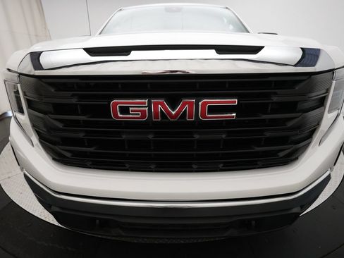 Used 2022 GMC Sierra 1500 Pro w/ Convenience Package AWD/4WD image 19