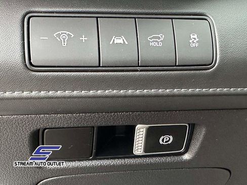 Used 2023 Hyundai Santa Fe Limited w/ Cargo Package image 22