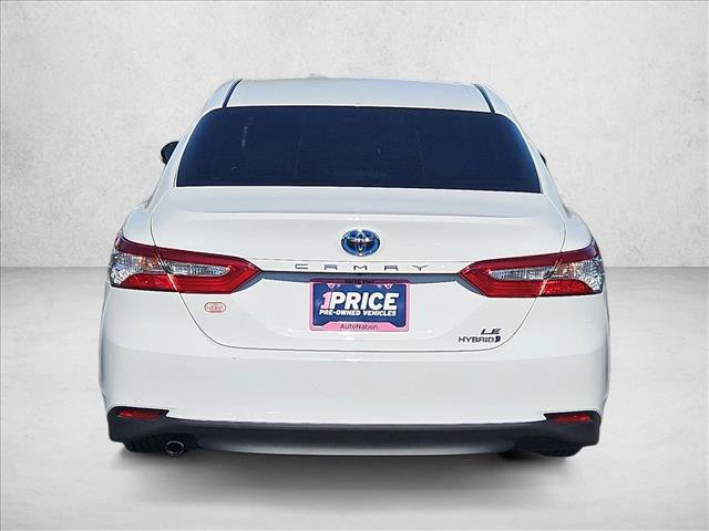 Used 2018 Toyota Camry LE FWD image 4