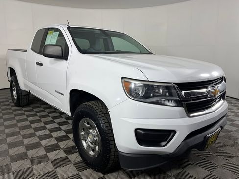 Used 2019 Chevrolet Colorado W/T image 3