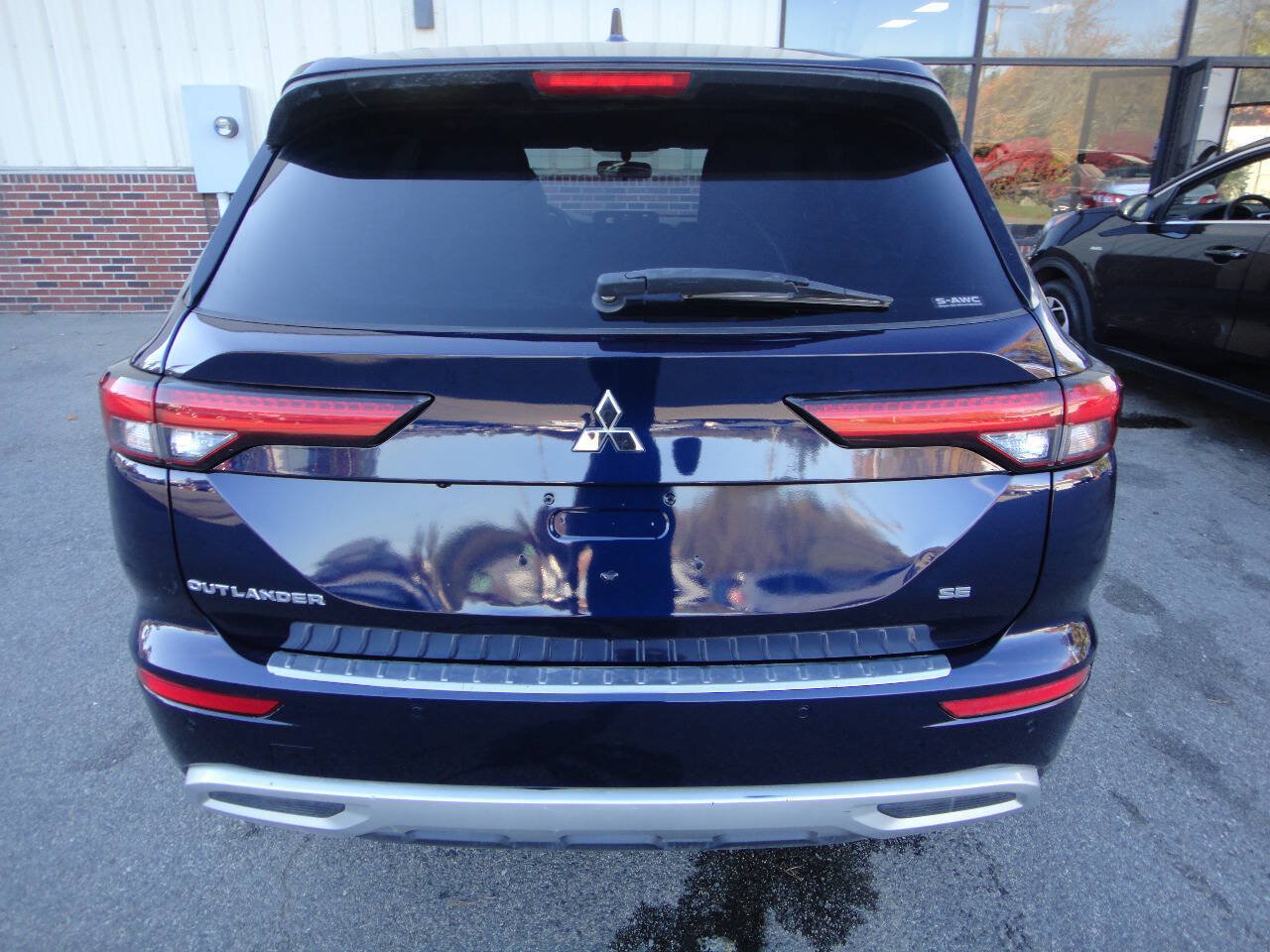 Used 2022 Mitsubishi Outlander SE AWD/4WD image 5