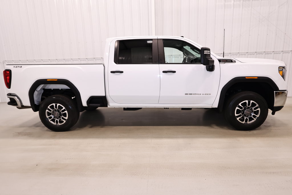 Used 2023 GMC Sierra 3500 Pro w/ Convenience Package AWD/4WD image 2