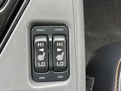 Used 2024 Subaru Crosstrek 2.5i Limited w/ Crosstrek Mirror Package image 13