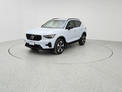 New 2026 Volvo XC40 B5 Plus w/ Protection Package Premier
