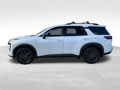New 2026 Nissan Pathfinder SL w/ SL Premium Package FWD image 4