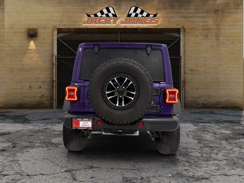 New 2026 Jeep Wrangler Unlimited Rubicon 392 w/ Quick Order Package 27X Moab image 7