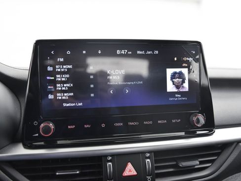 Used 2024 Kia Forte GT-Line image 17