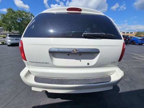 Used 2007 Chrysler Town & Country LX w/ Popular Equipment Group II FWD image 10