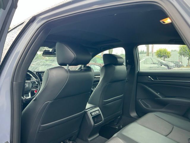 Used 2022 Honda Accord Sport image 9
