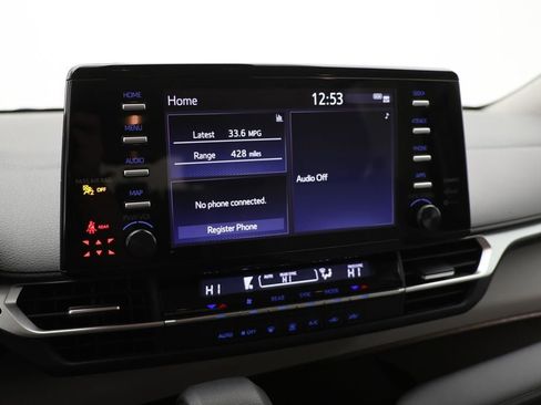 Used 2024 Toyota Sienna LE image 21