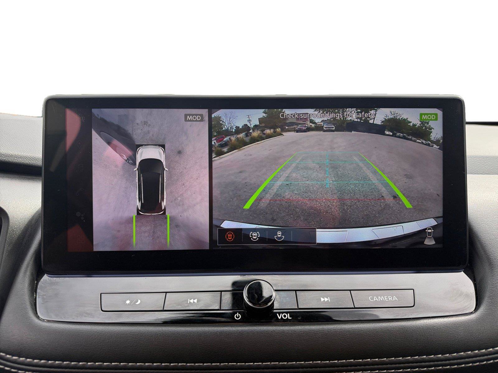 Certified 2025 Nissan Rogue SL w/ Tech Package AWD/4WD image 19