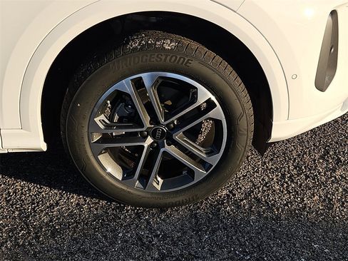 New 2025 Audi Q5 Premium image 4