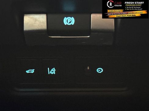 Used 2020 Jaguar E-PACE R-Dynamic S AWD/4WD image 31