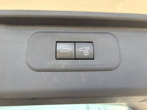 Used 2024 Toyota Grand Highlander XLE image 4