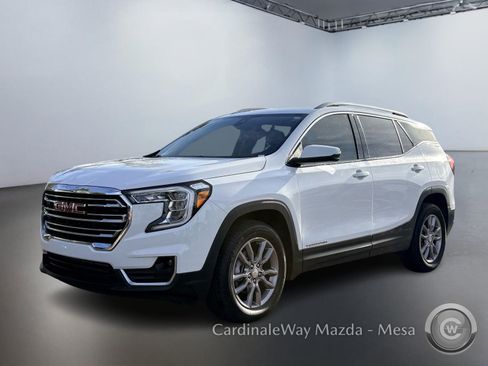 Used 2024 GMC Terrain SLT image 8