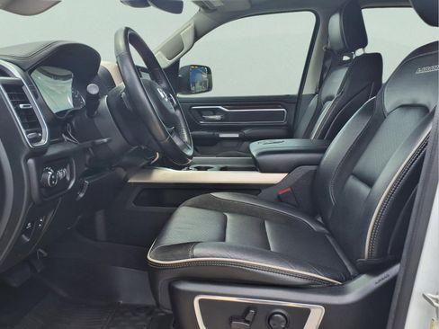 Used 2022 RAM 1500 Laramie AWD/4WD image 12