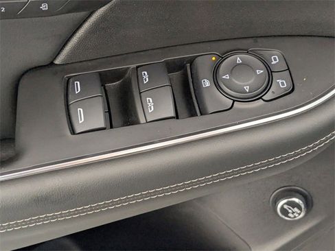 Used 2021 Buick Envision Essence w/ Sport Touring Package image 12