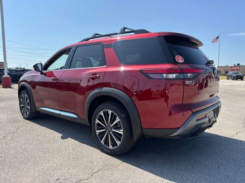 New 2026 Nissan Pathfinder Platinum AWD/4WD image 4