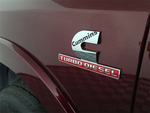 Used 2022 RAM 3500 Laramie image 10