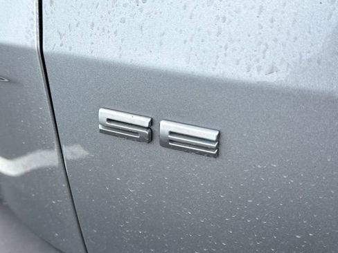 Used 2022 Ford Escape SE w/ Cold Weather Package image 17