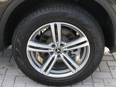 Used 2022 Mercedes-Benz GLC 300 image 45