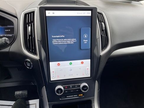 Used 2023 Ford Edge SEL w/ Convenience Package image 17