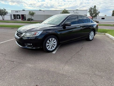 Used 2015 Honda Accord Touring image 7